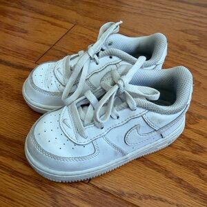 Little Boys Nike Kids' White Sneakers Shoes 7.5